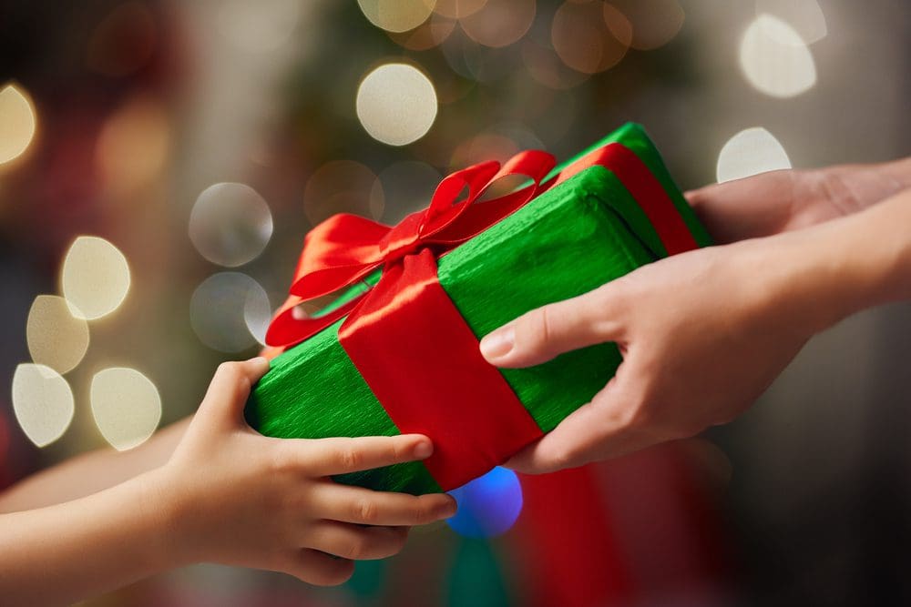 Natal chegando: 4 presentes para comprar com a antecipação do FGTS