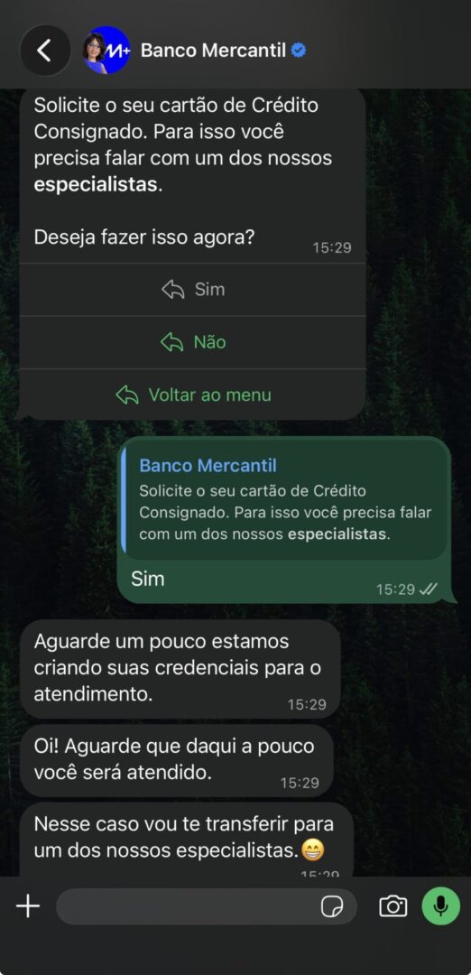 Print de uma conversa no WhatsApp do Banco Mercantil sobre contratar cartão consignado