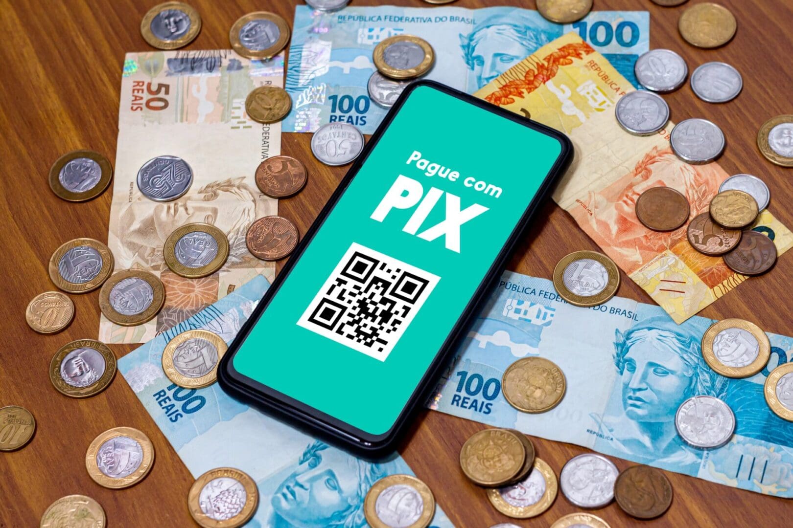 Quem criou o Pix? A história por trás da revolução dos pagamentos no Brasil
